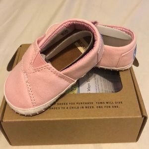 Baby toms size 4